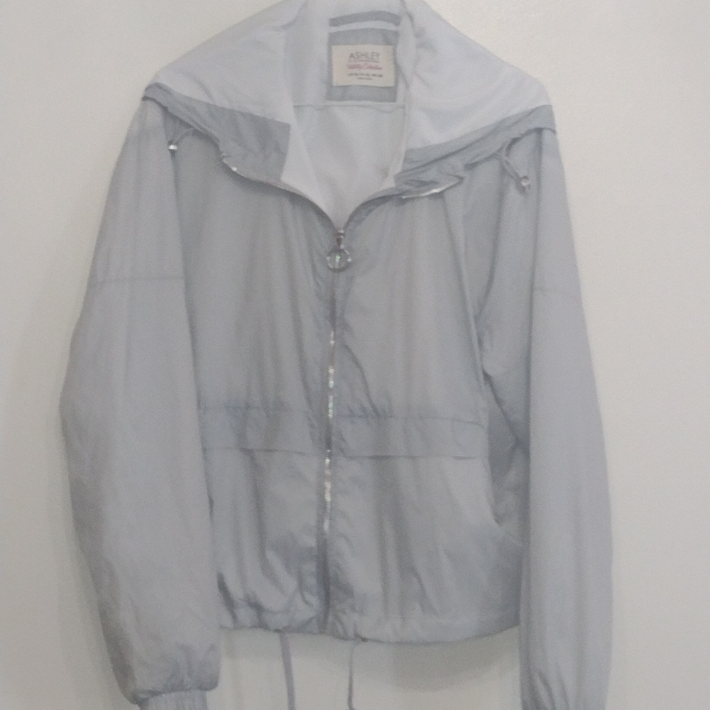 Ashley By 26 International women's gray windbreaker.